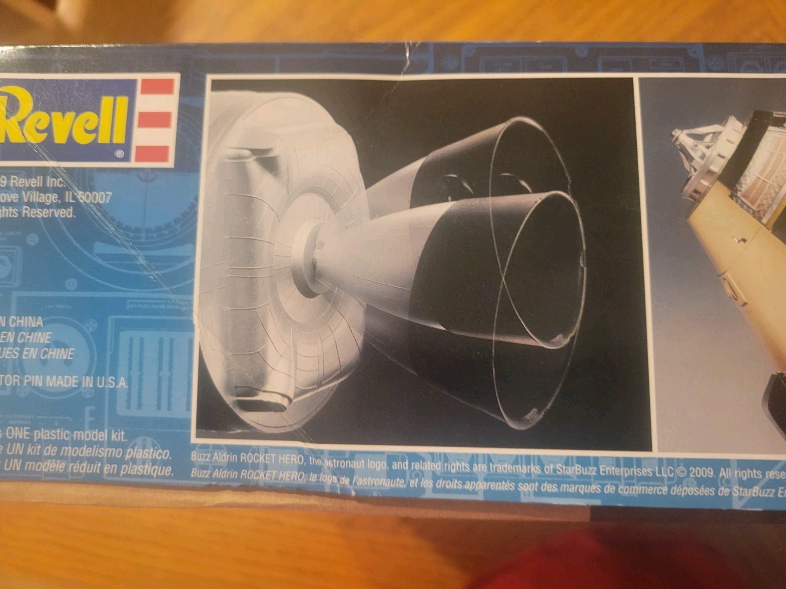 REVELL 85-5086 1/32 Apollo Command & Service Module 40th Anniv MODEL KIT