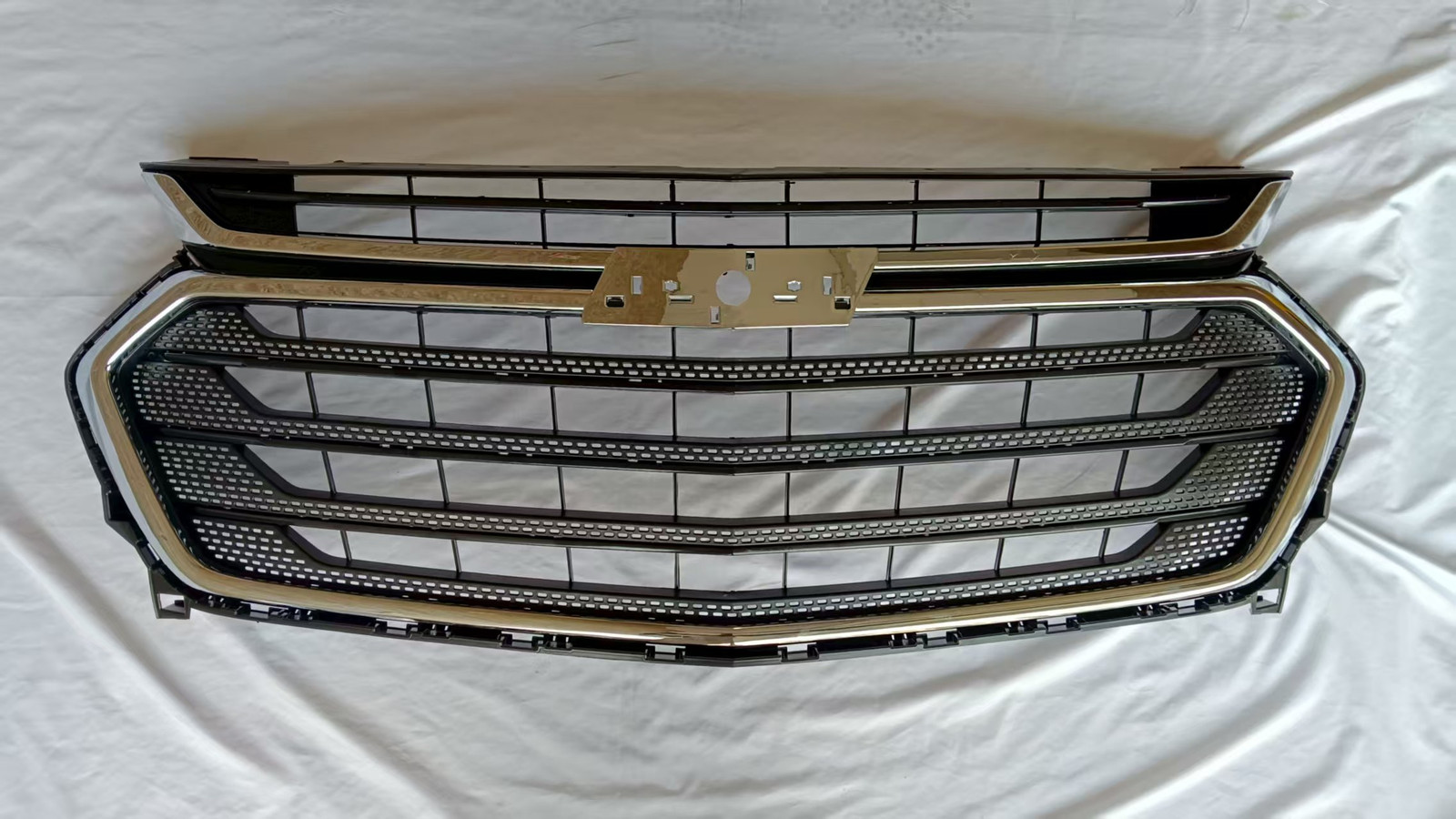 Front Bumper Cover Grille Assembly Kit Set For Chevy Traverse 2018-2021