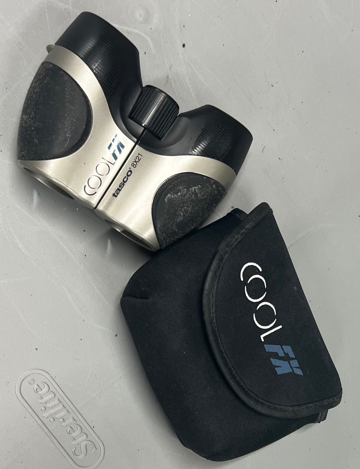 Tasco COOL FX 8X21 Binoculars #24-821-4 with Case