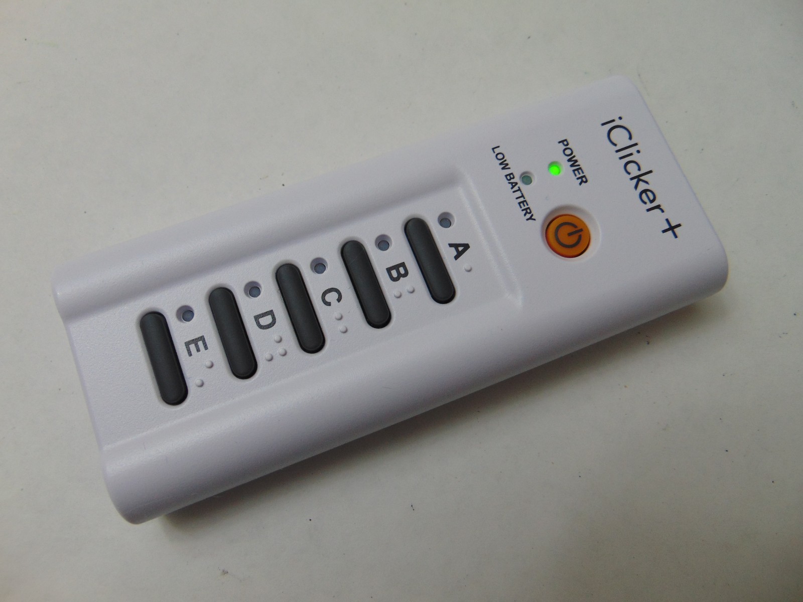 iClicker Plus + Model RLR15 Student Response Remote - Works Great w/ Batteries