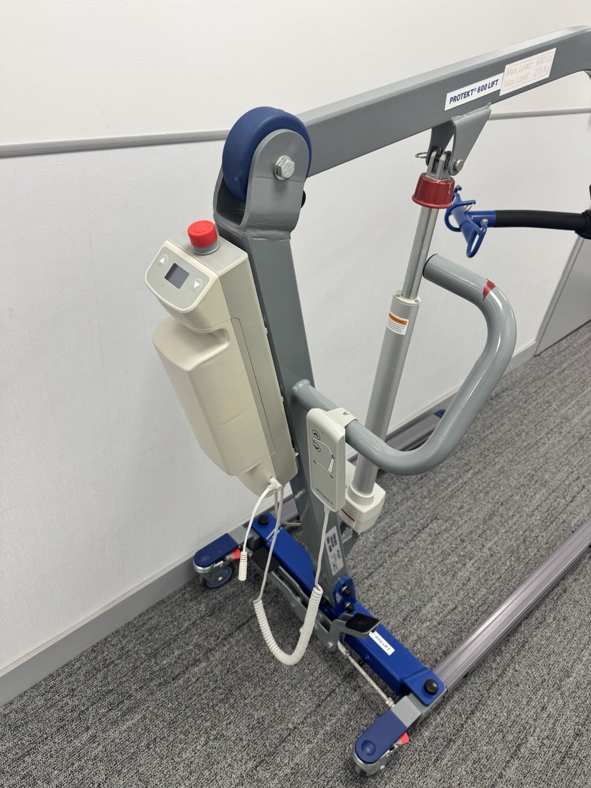 Hospital/Patient Lift – Protekt® 600 (600 lb Capacity) + Sling