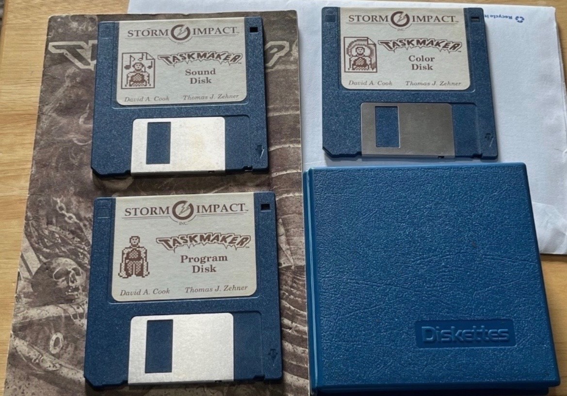 Taskmaker & Spectre Supreme Apple Mac Classic Vintage Disks + Manuals