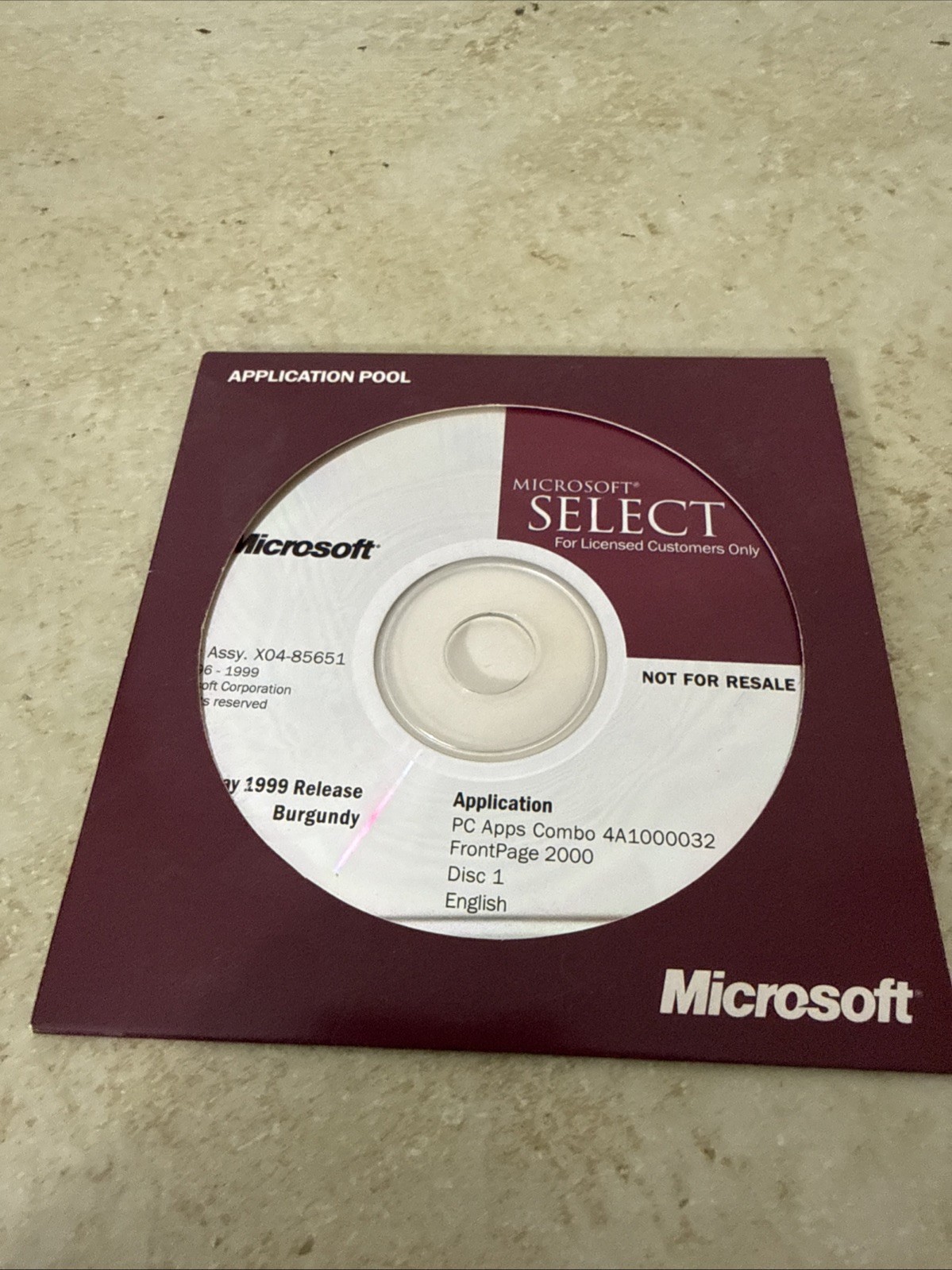 Vintage Microsoft SELECT CD-ROM - May 1999 Release Burgundy