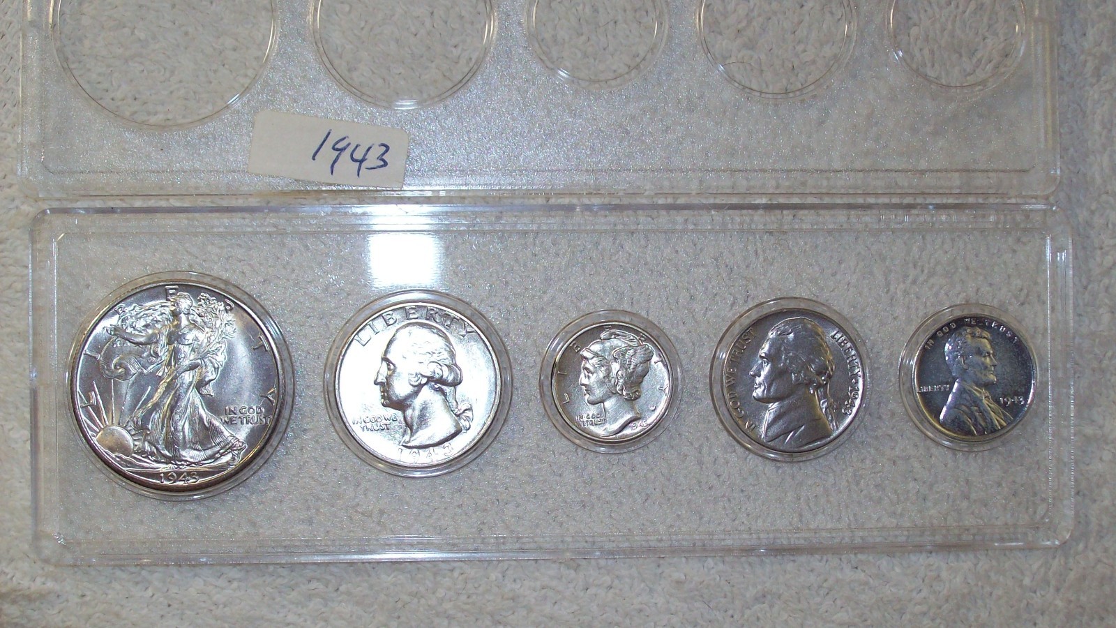 1943  PHILADELPHIA MINT UNCIRCULATED SET WITH SILVER NICKEL AND STEEL CENT