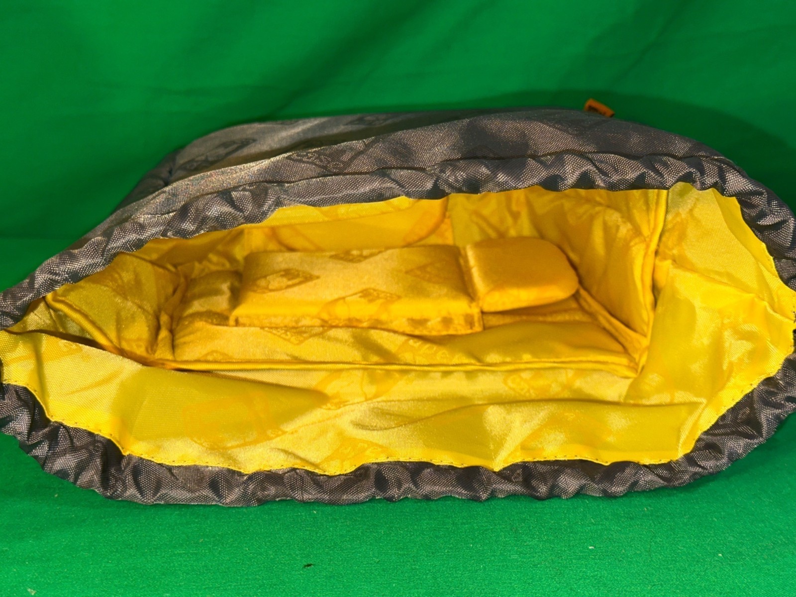 Ape Case ACPRO1400 Drawstring Camera Bag Padded Nylon Interior Gray/Yellow