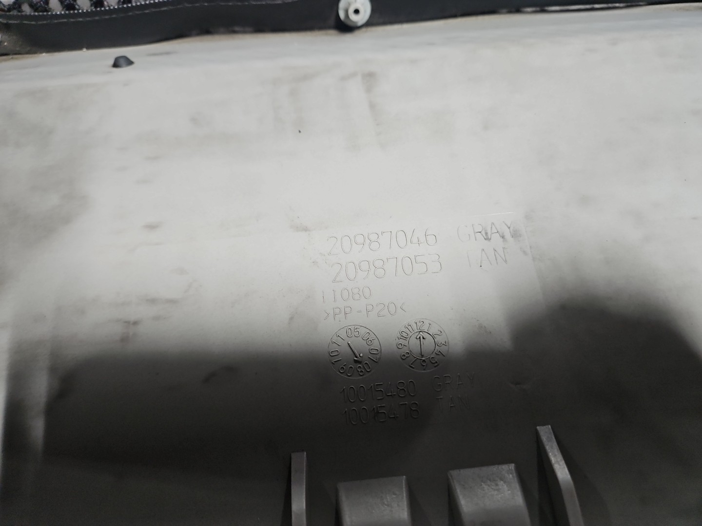 2009 Volvo VNL Overhead Storage Console Trim SEE Description