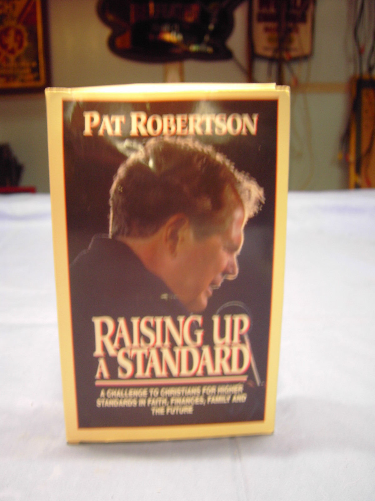Pat Robertson Raising Up A Standard (1993) 2 Cassette and 1 VHS Tape