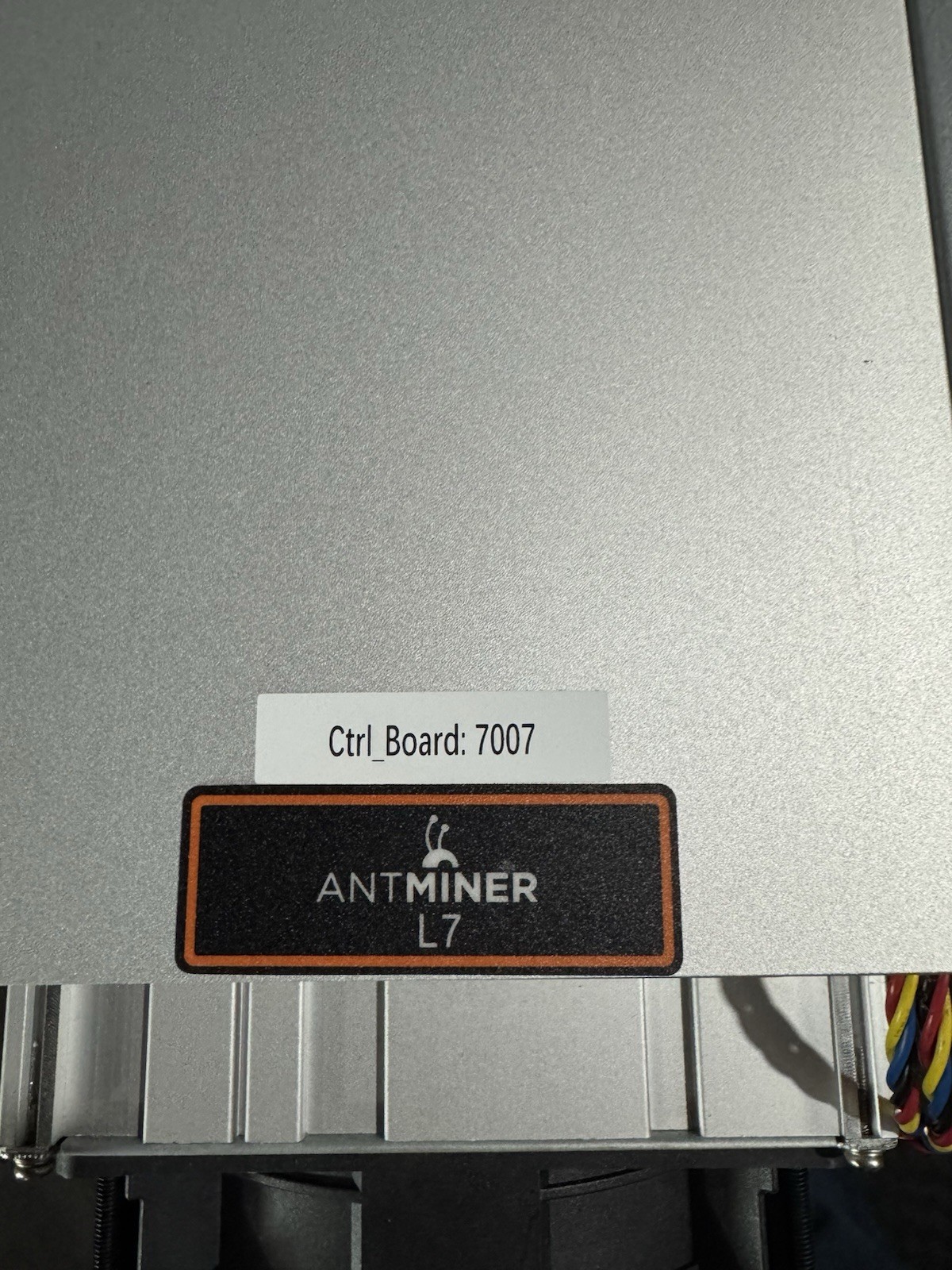 Bitmain Antminer L7 9050MH ASIC Miner + 2 Power cables