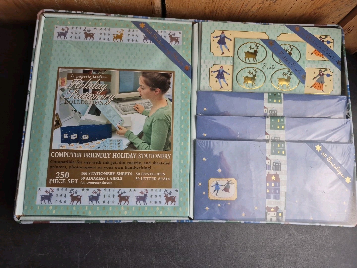 La Paperie Jardin Holiday Stationary 250 PIECE SET Color Blue Tin Container New