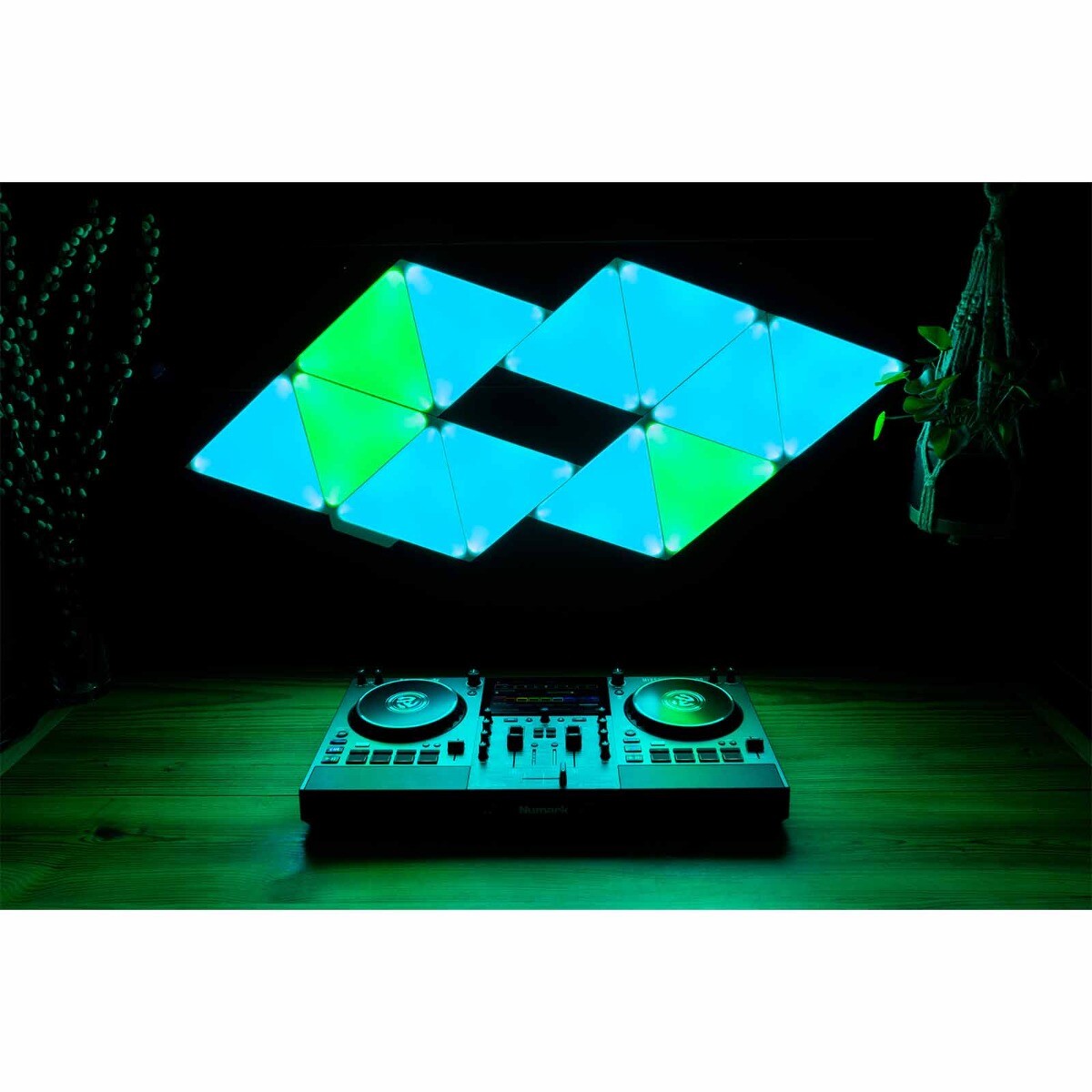 Numark MIXSTREAM PRO GO Streaming Battery Powered DJ Controller w Black Case