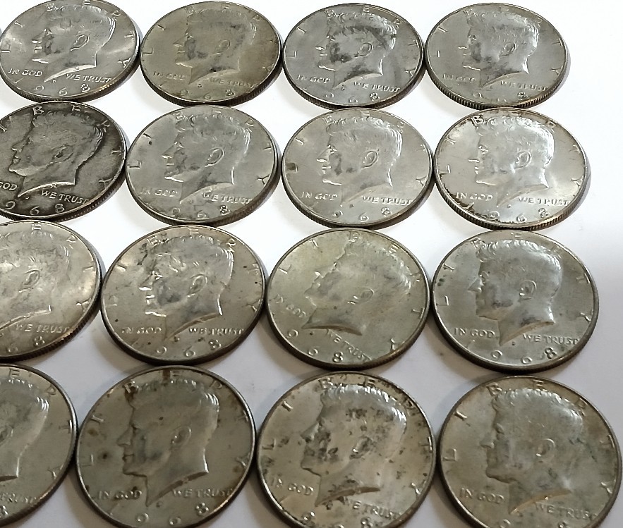 1968 D Kennedy Half Dollar - 20 Each -40% Silver - Average Circulated - 1 Roll