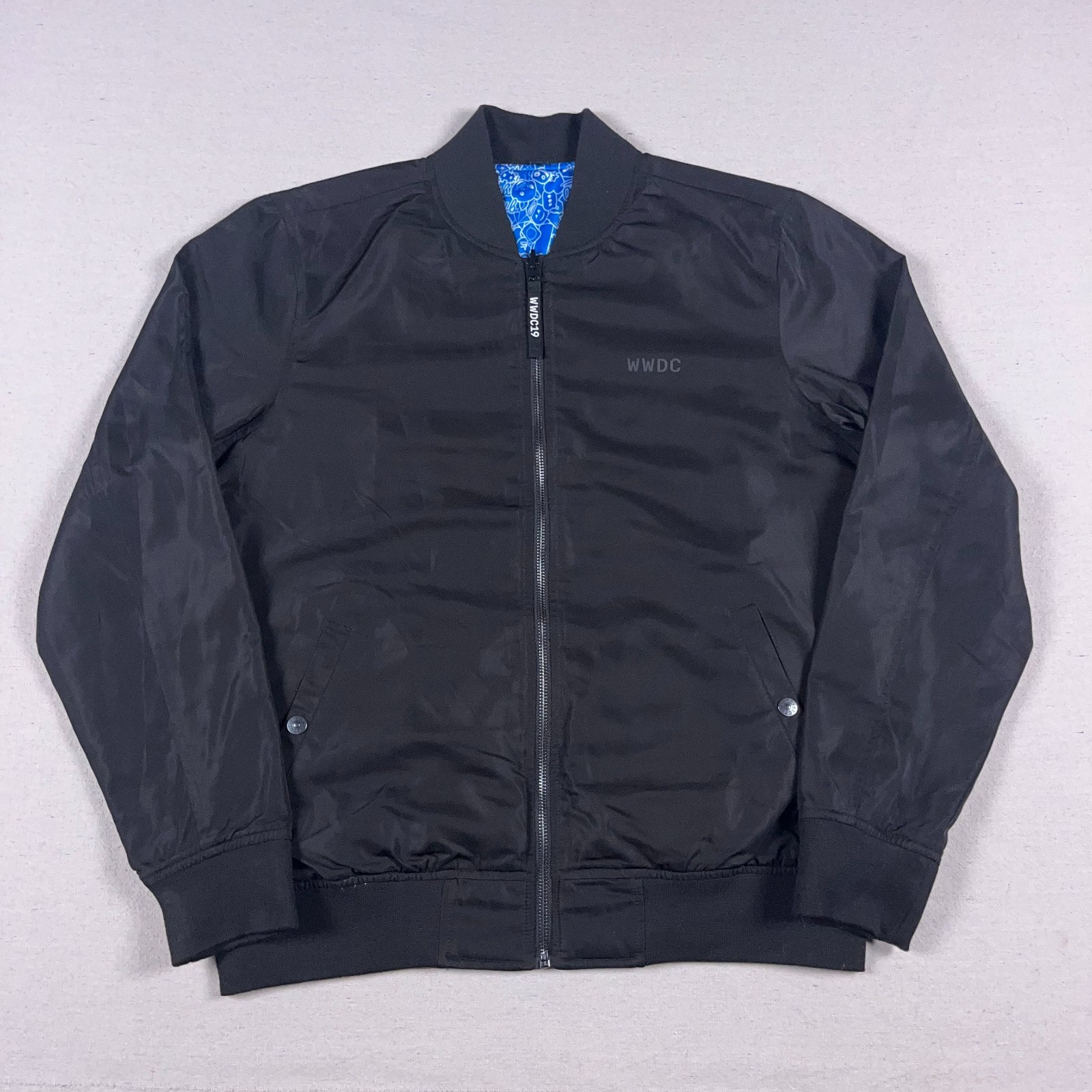 Apple WWDC19 Reversible Bomber Jacket Mens Large Black Blue Coding Tech AOP