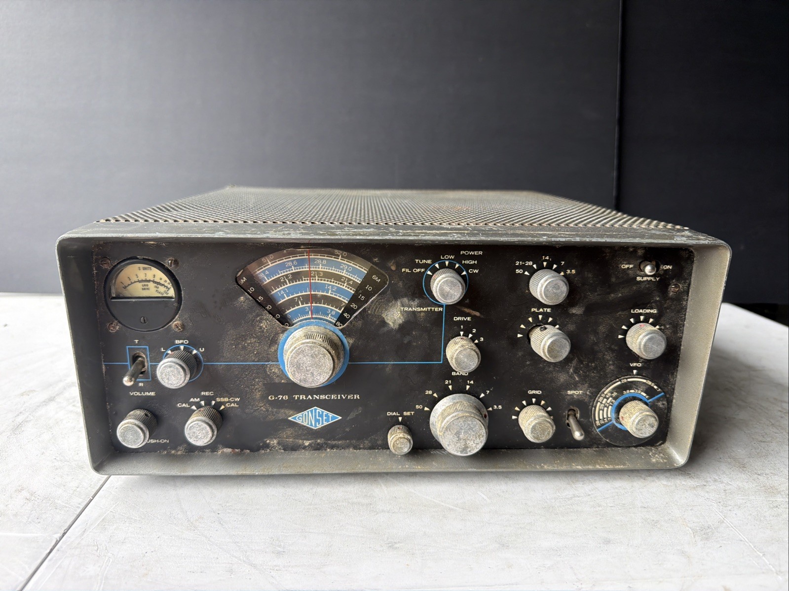 Gonset G-76 Transceiver Vintage Amateur Ham Radio Receiver USA