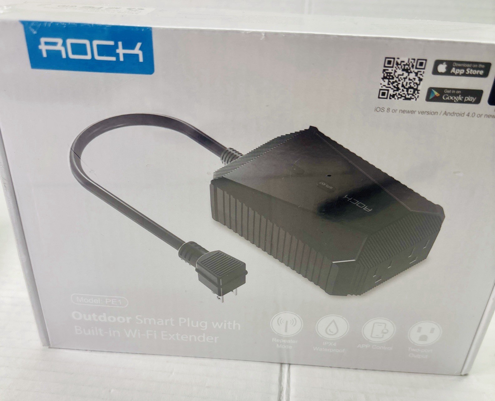Rock Outdoor Smart Plug With Built In Wi-Fi Extender