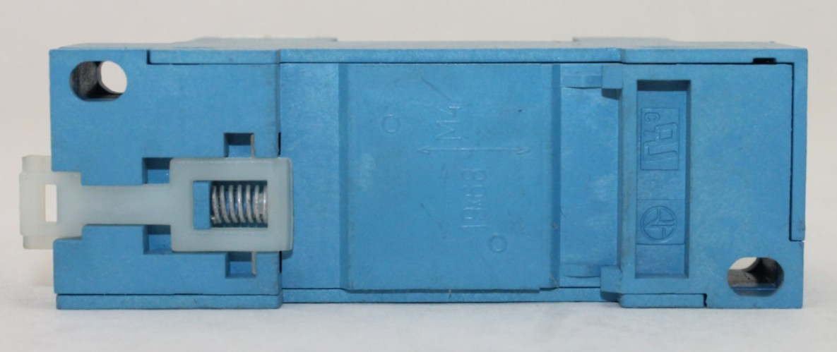 Finder 96.72 Relay Socket
