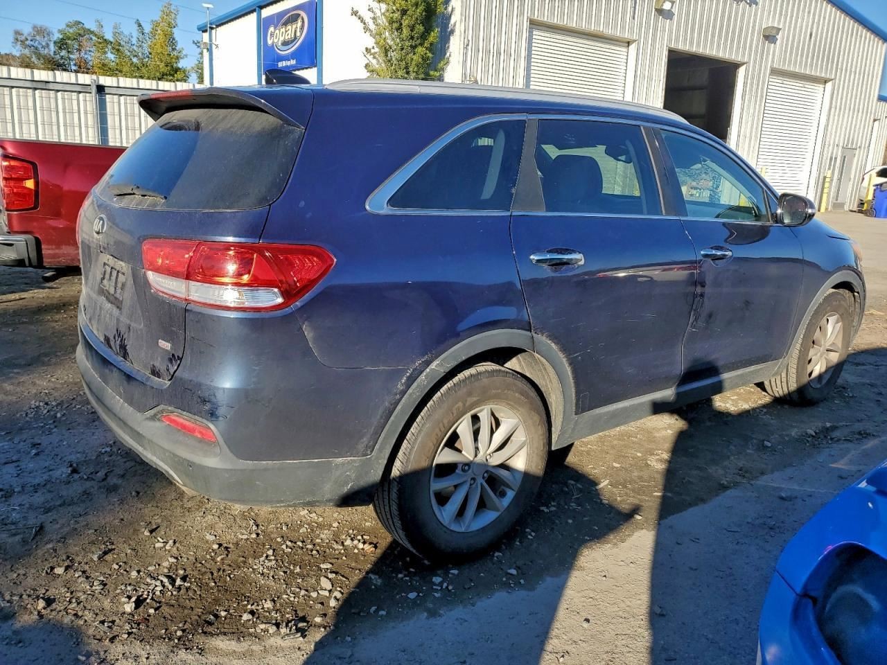 SORENTO 2016 Glove Box 4952761