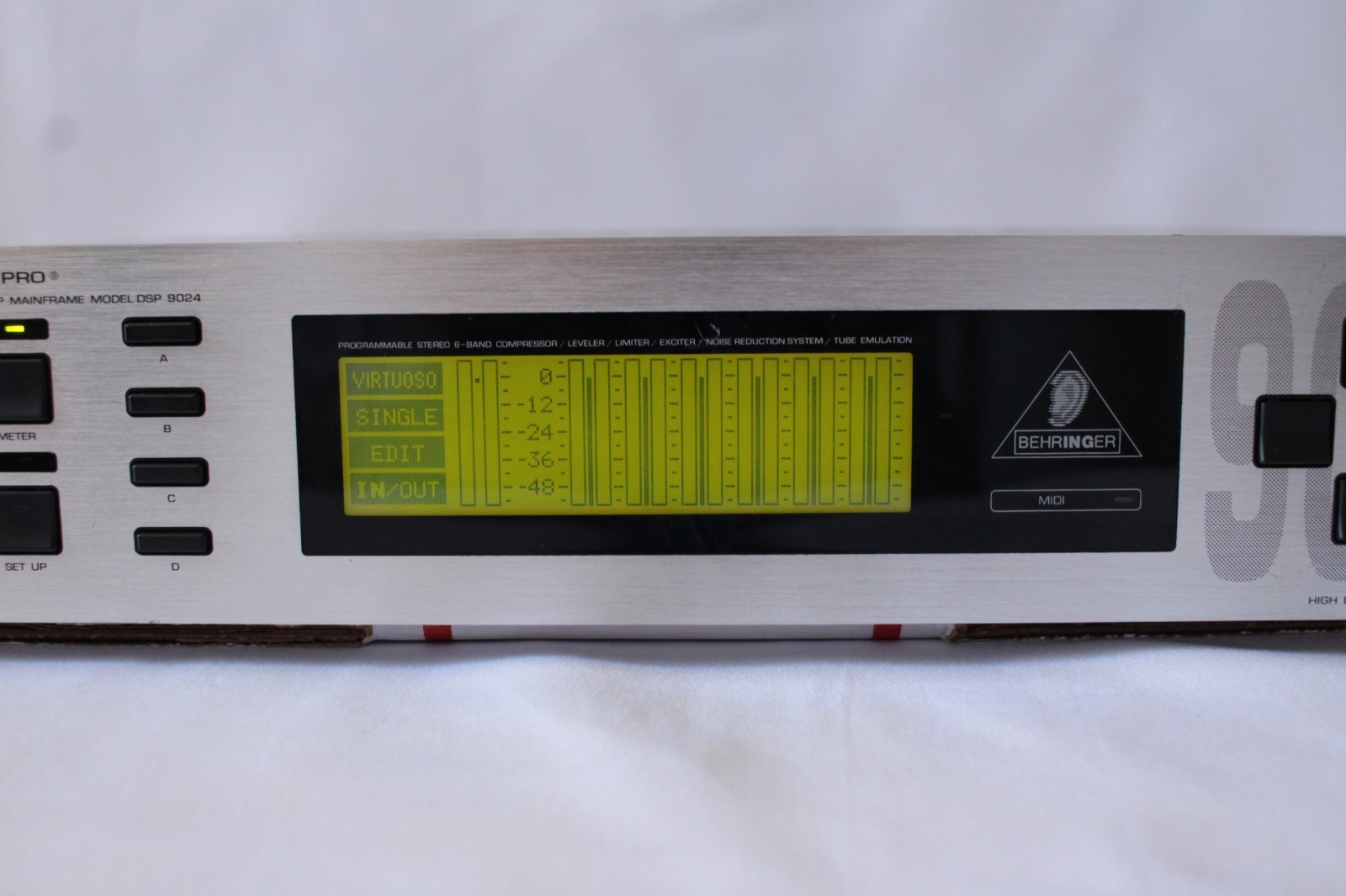 Behringer DSP9024 Ultra-Dyne Pro Digital Processor 24bit Dual DSP Mainframe