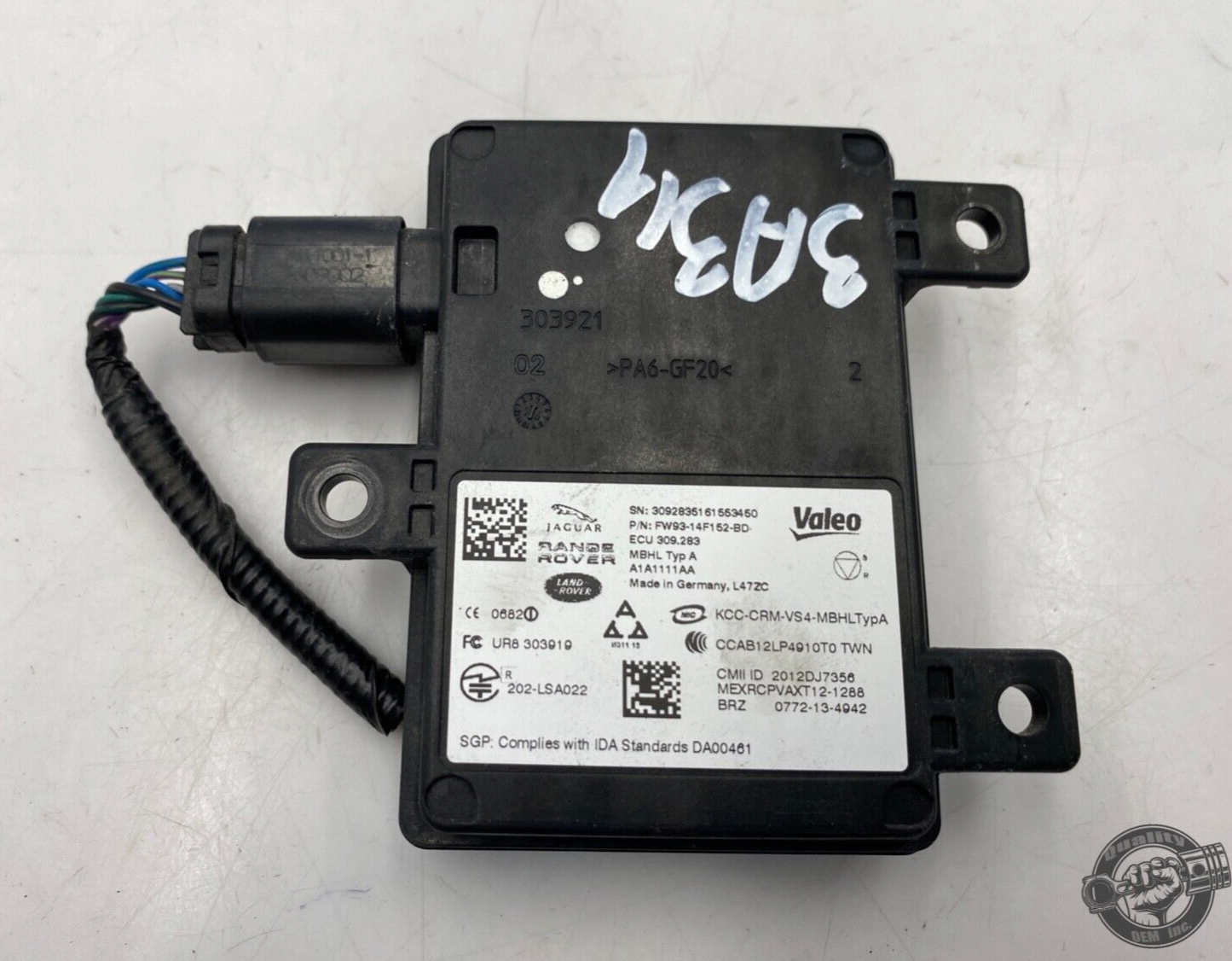 2017-2020 JAGUAR F-PACE REAR LEFT / RIGHT BLIND SPOT SENSOR CONTROL MODULE OEM