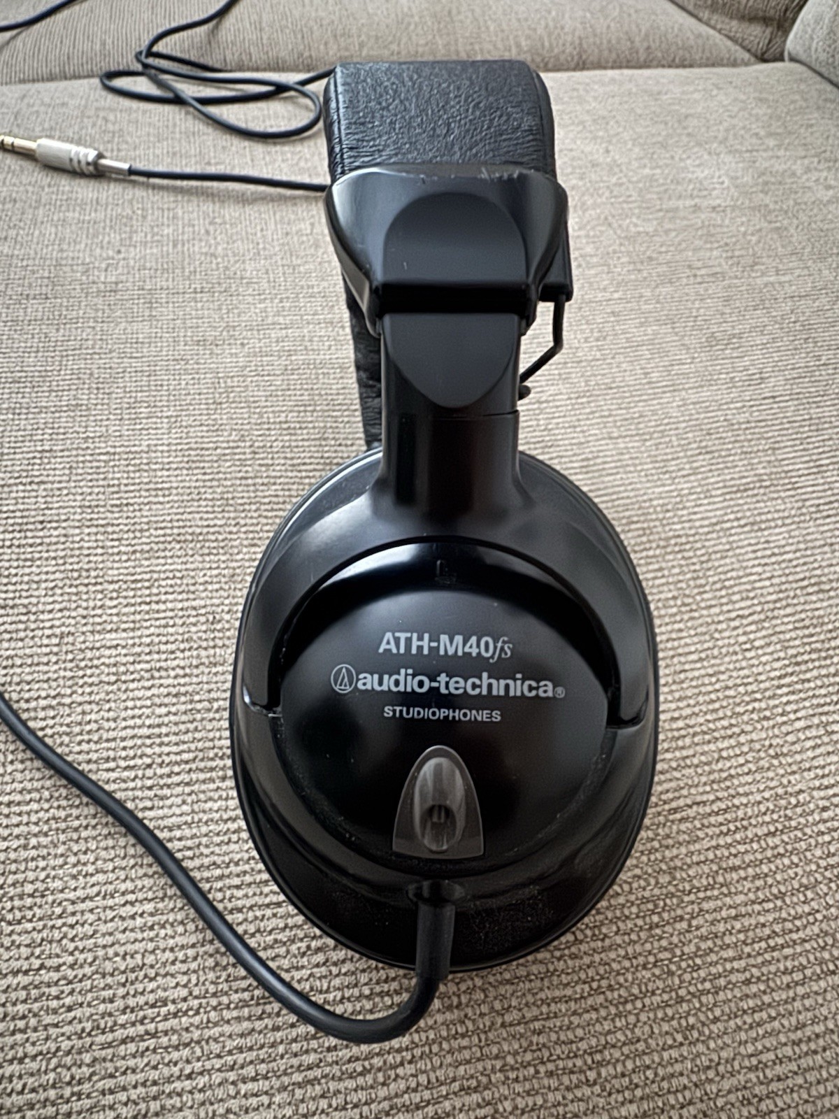 STUDIO HEADPHONES