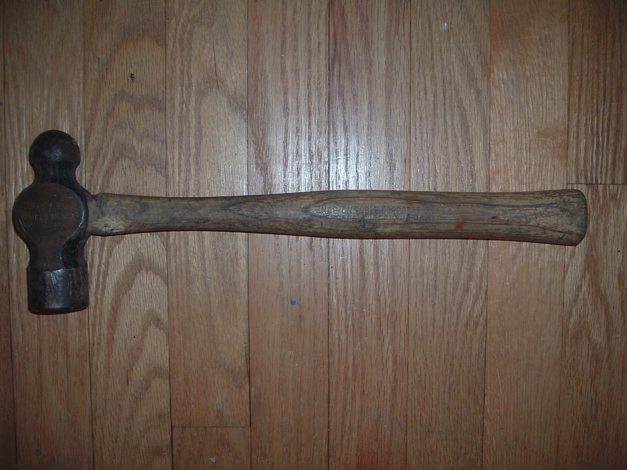 Blue Point By SNAP-ON Tools BP-32B 32 Oz Ball Peen Hammer Wood Handle USA 2 lb