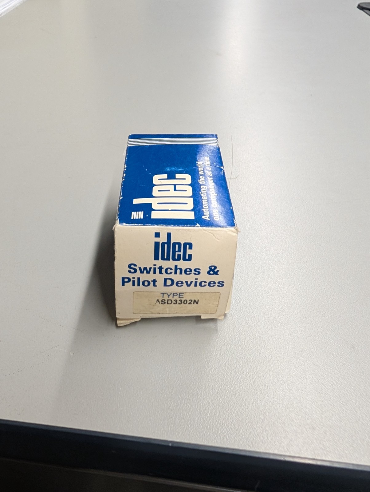 IDEC ASD3302N Selector Switch - 30MM Non-Illuminated