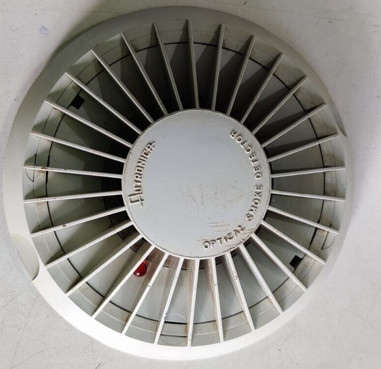 AUTRONICA BHH-31A OPTICAL SMOKE DETECTOR BHH31A