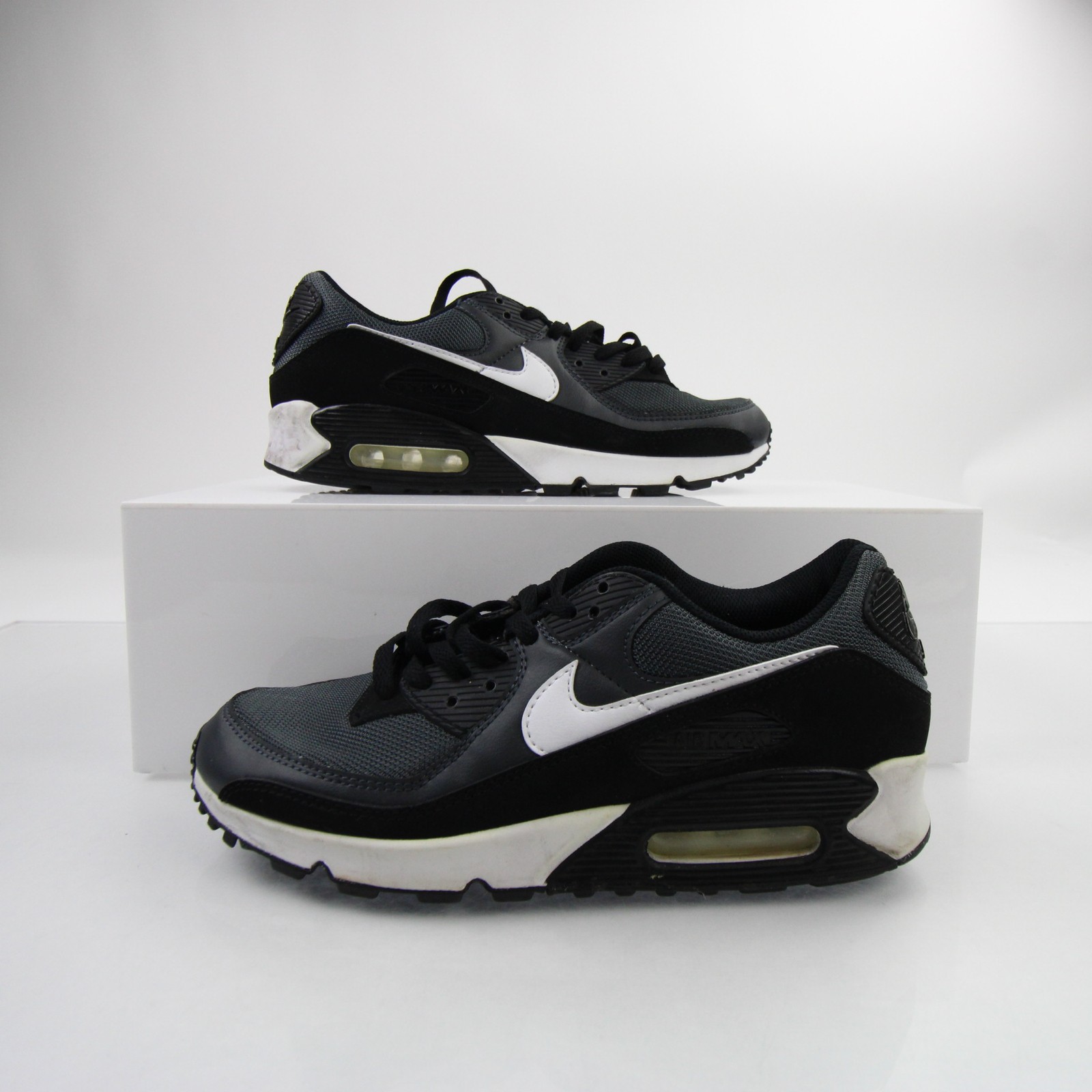 Nike Air Max Running & Jogging Shoes Men's Black Used 9.5