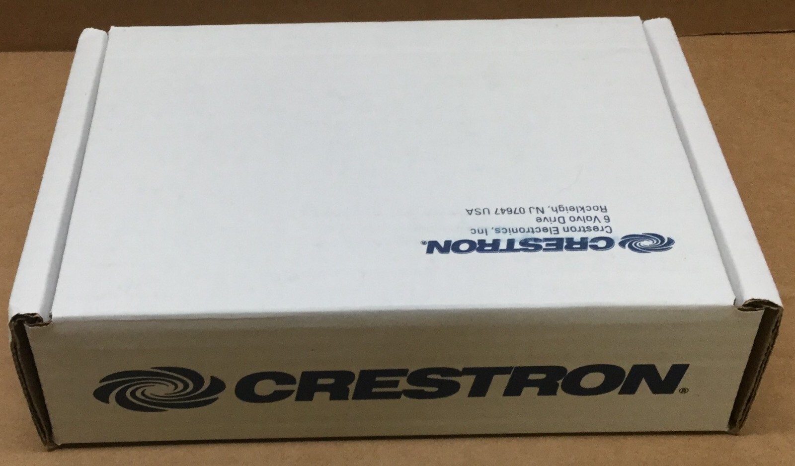New Crestron FT2A-CHGR-USBA/C USB Type A & C Module for Flip Top FT2 Series G40