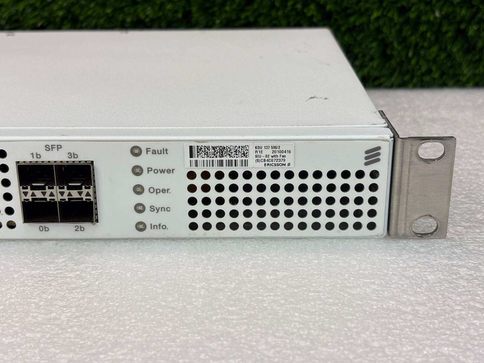 PRE OWNED | Ericsson SIU-02 / KDU 137 596 EthernCustomize Network Switch - White