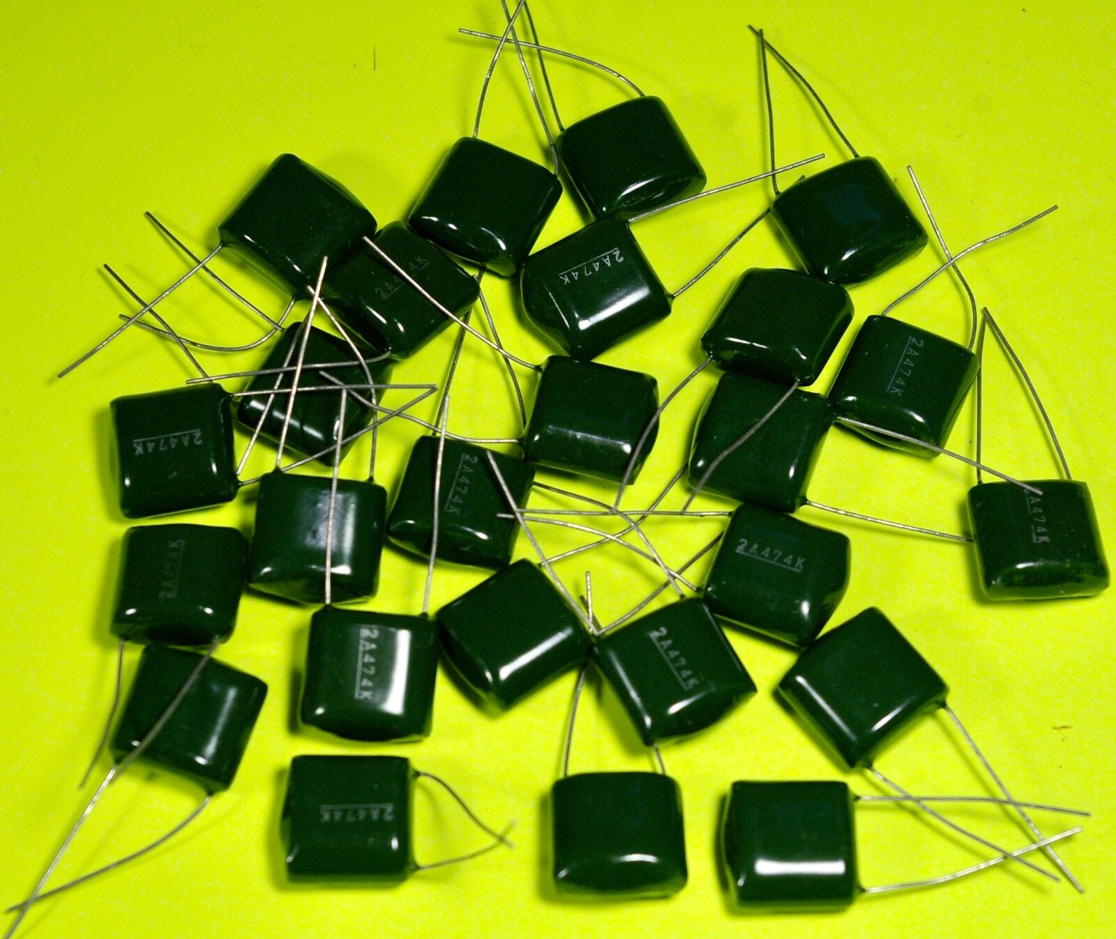 .47uf 100v  2A474K 10% Polyester Film Radial Capacitor Lot of 25 pcs