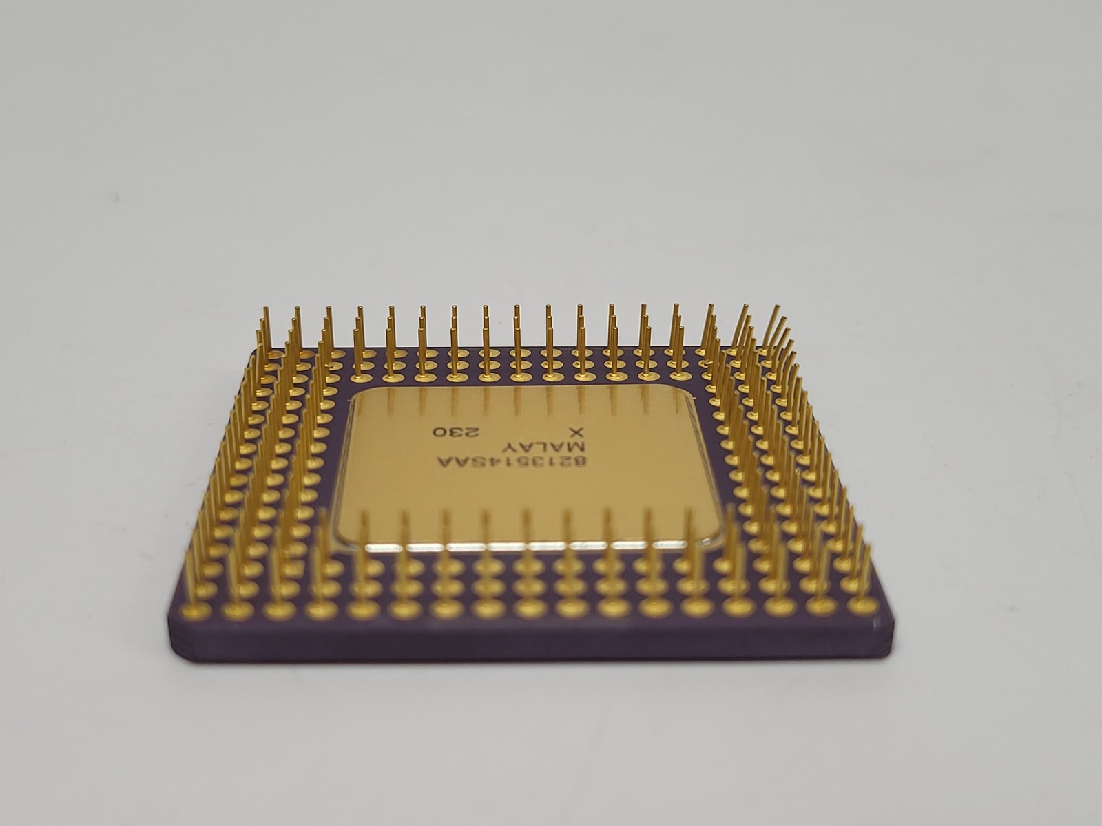Vintage Intel i486 A80486DX-33 CPU Processor 33MHz, PGA168