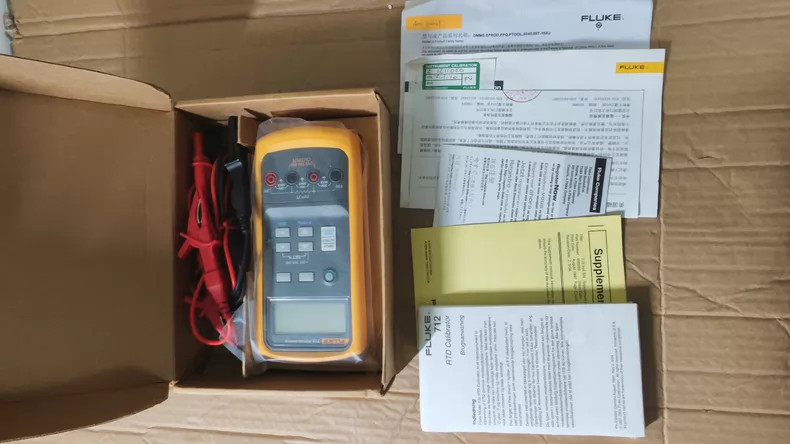Ship FedEx 1PCS NEW IN BOX 712 RTD Process Calibrator
