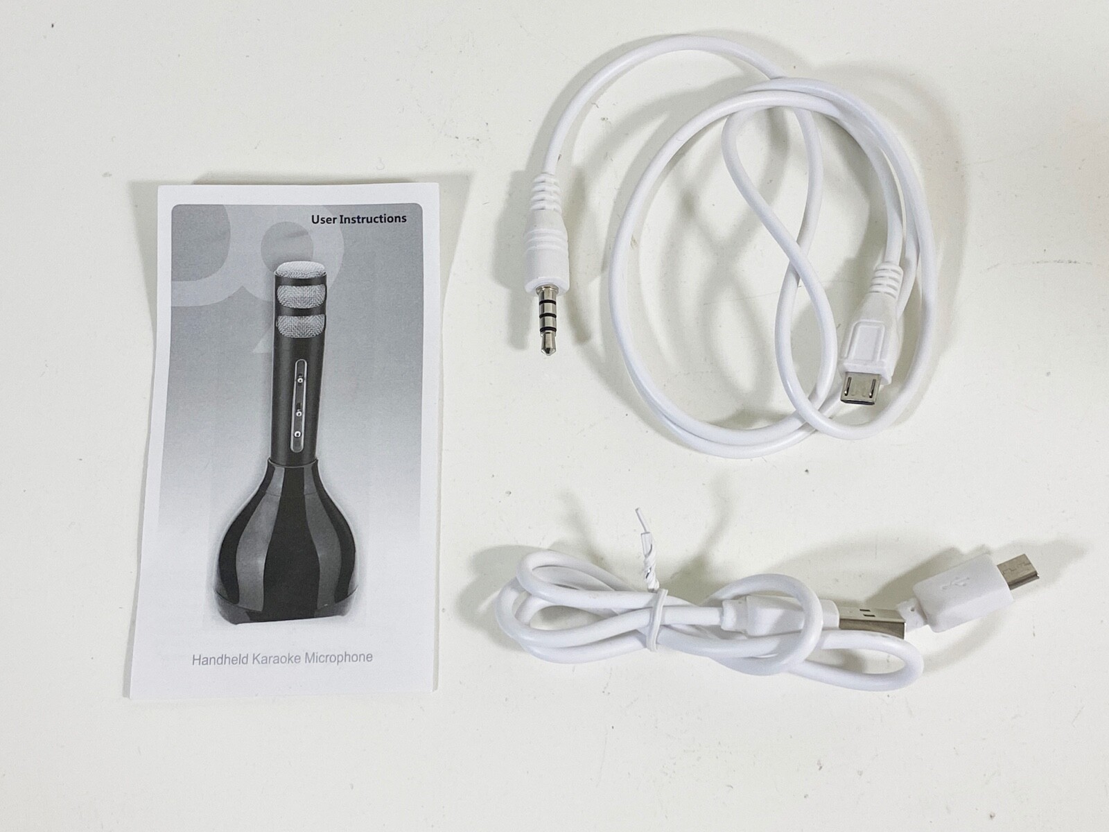 Wireless Dynamic Microphone D9 Portable Handheld Karaoke Microphone Player Gold
