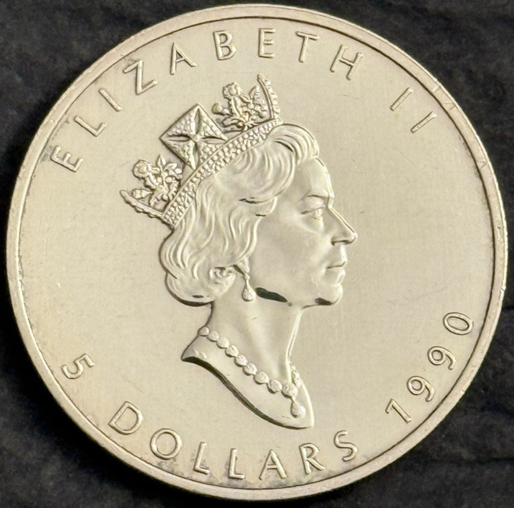1990 Canada Maple Leaf Elizabeth II 5 Dollar 1 oz .9999 Silver Coin