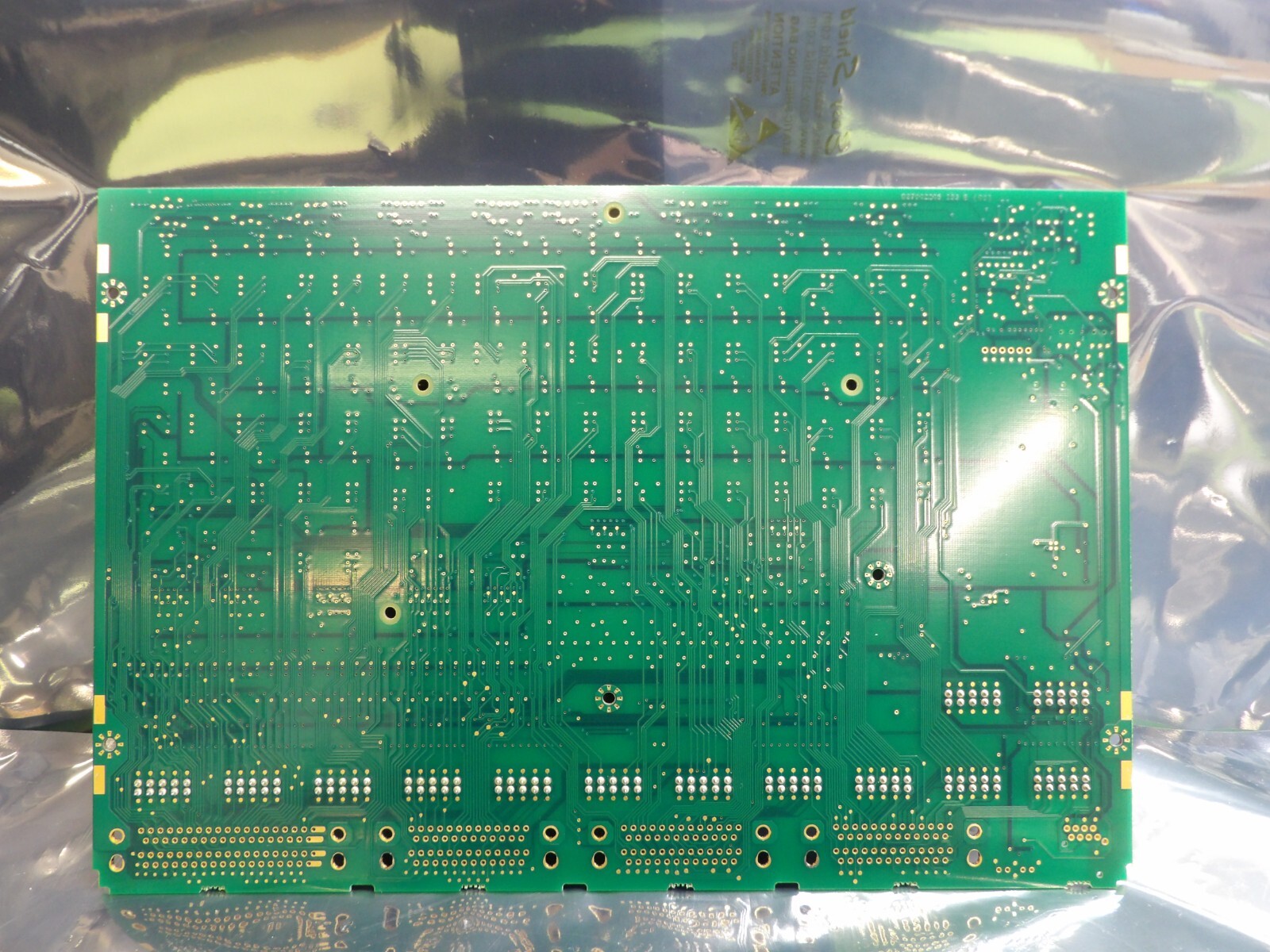 Edwards D37902205 ISS B Interface PCB Assembly TEG TEG-ML2 Working Surplus