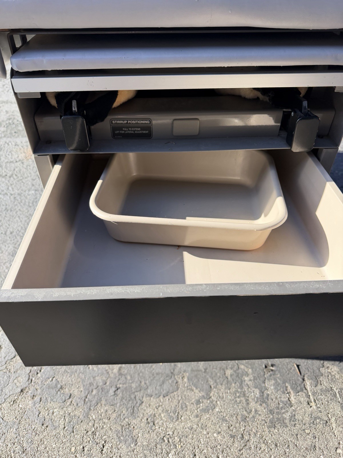 Midmark Ritter 104 Barrier Free Examination Table