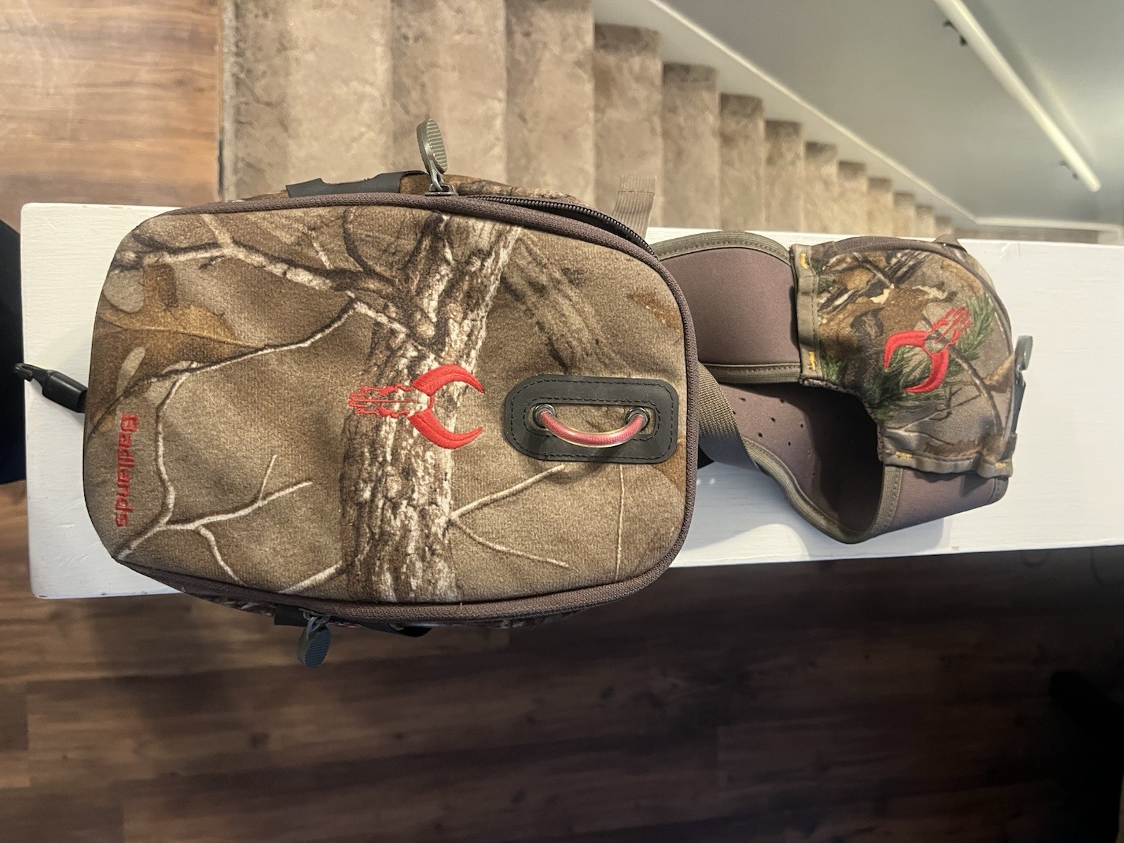 Badlands Binocular Harness Camo Hunting Zippered With Harness NICE