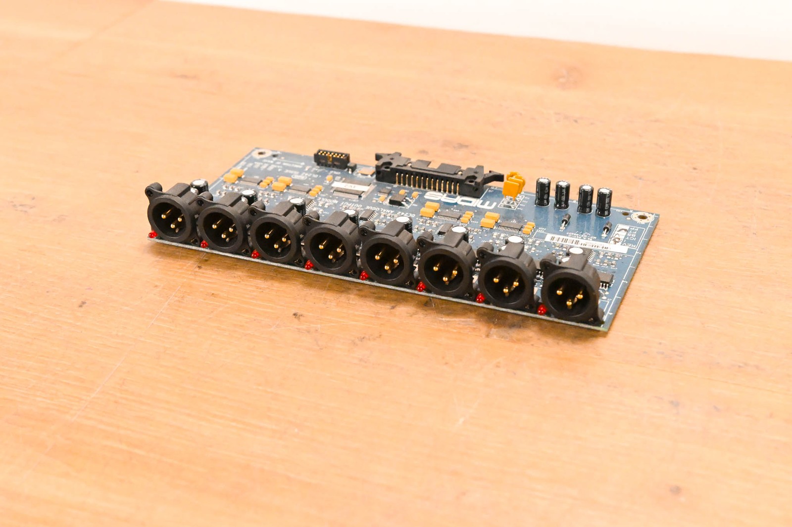 Midas DL242 Analogue Output Module 8-Channel XLR Card - Issue A CG01Z74