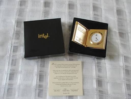 Intel 1996 25th Anniversary Desk Clock - Intel 4004 microprocessor
