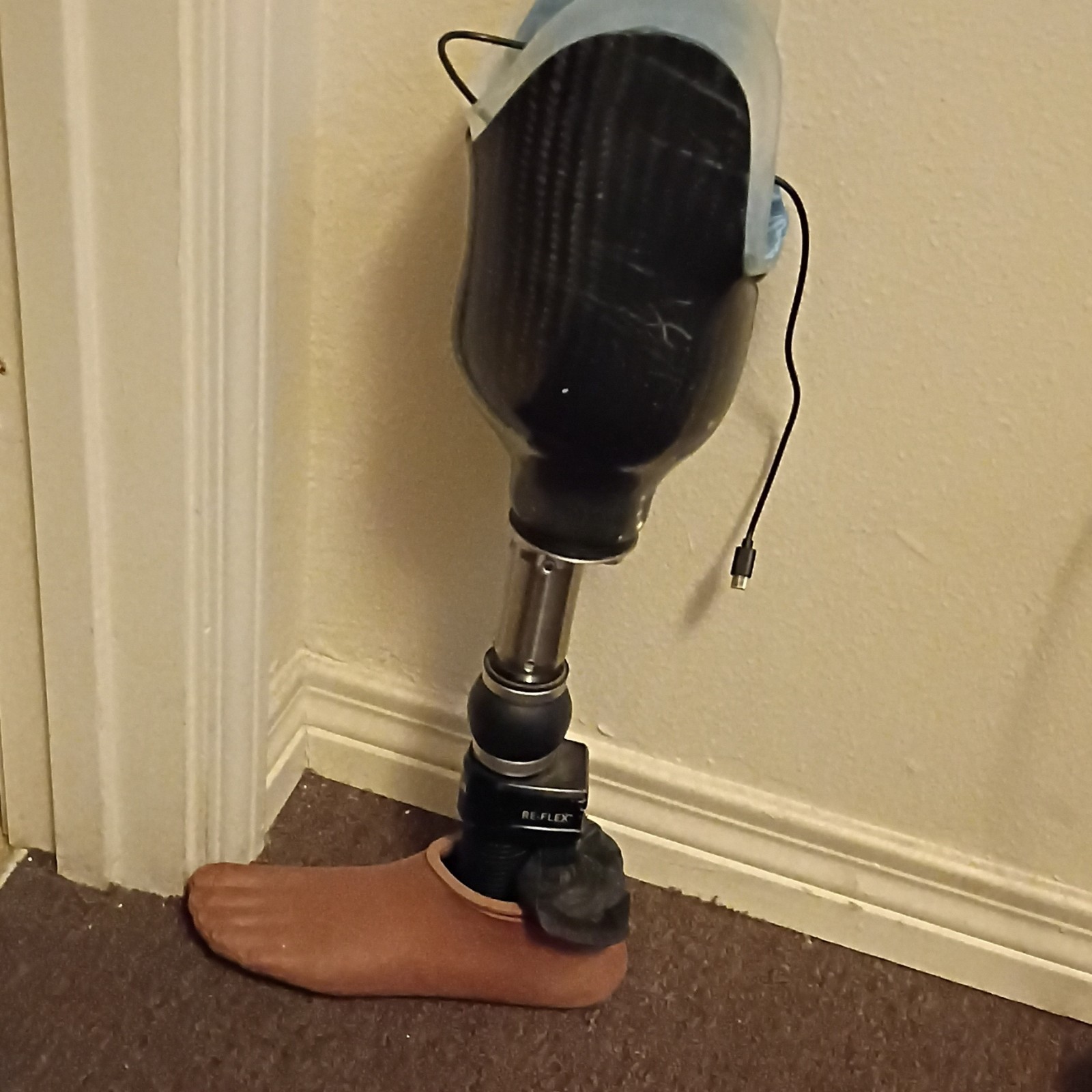 Alberto Fermani Adult Carbon Fiber Prosthetic Leg with Foot, Black/Beige