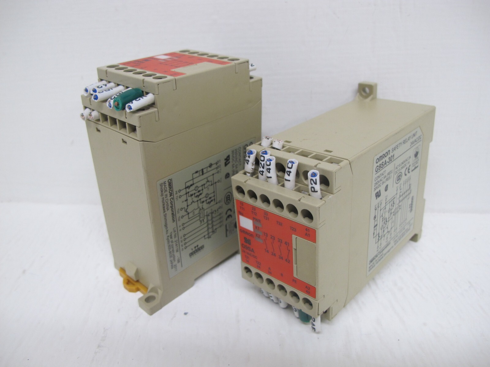 LOT of 2x OMRON Sti G9SA-301 Safety Relay Unit G9SA301 Solid State 24 VAC/DC 5 A