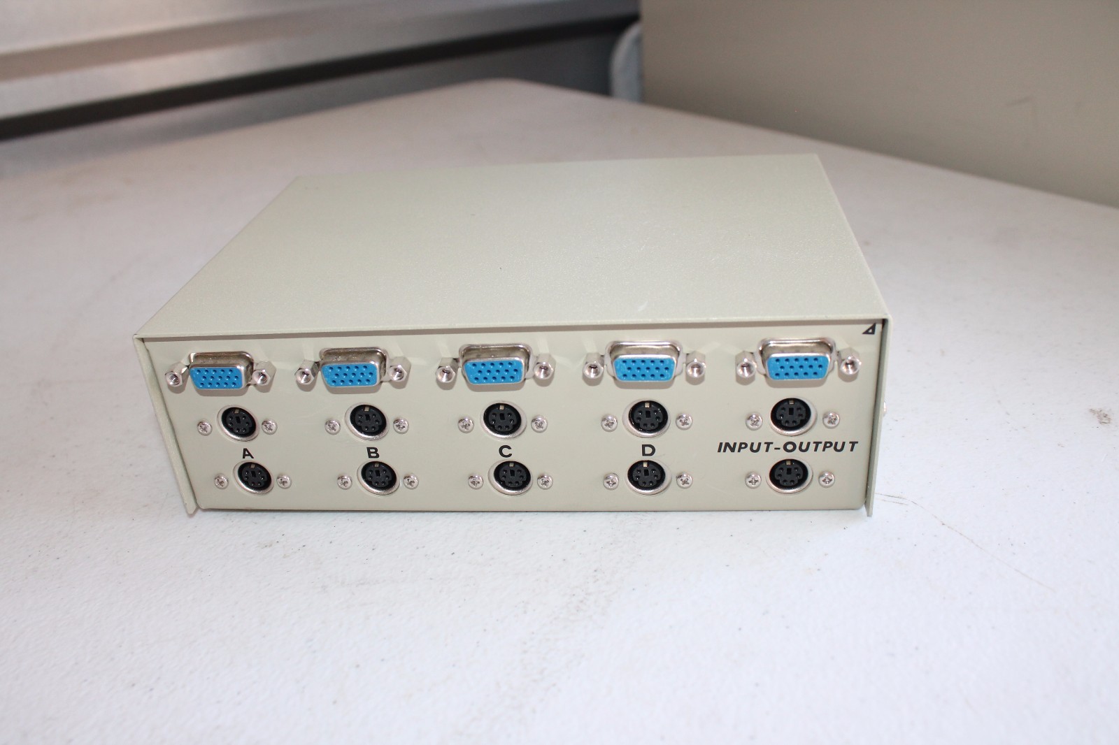 AS2000 Data Switch ABCD White