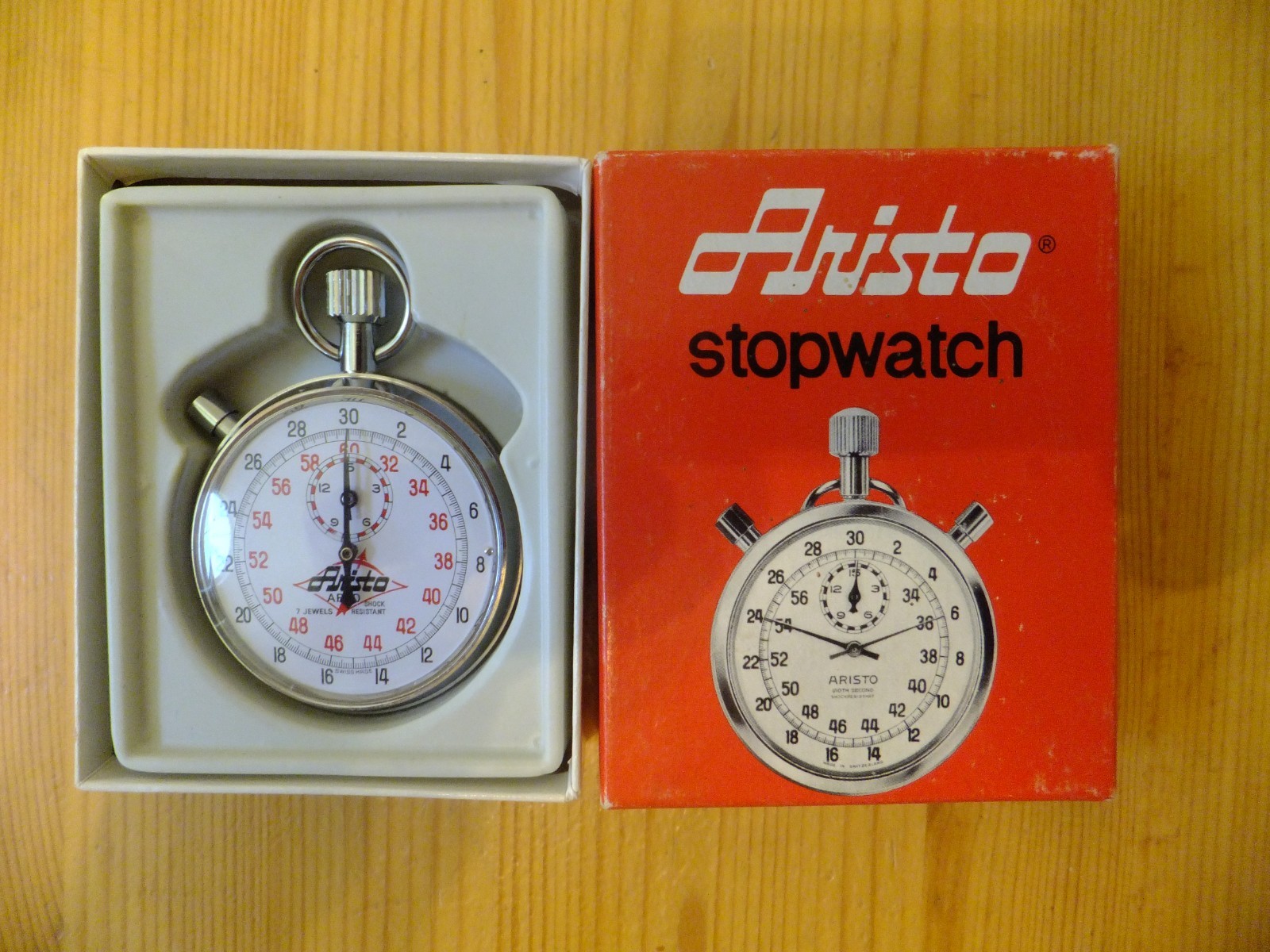ARCO 53-W (ARISTO) 7 JEWELS SHOCK RESISTANT SWISS MADE STOPWATCH / MINTY
