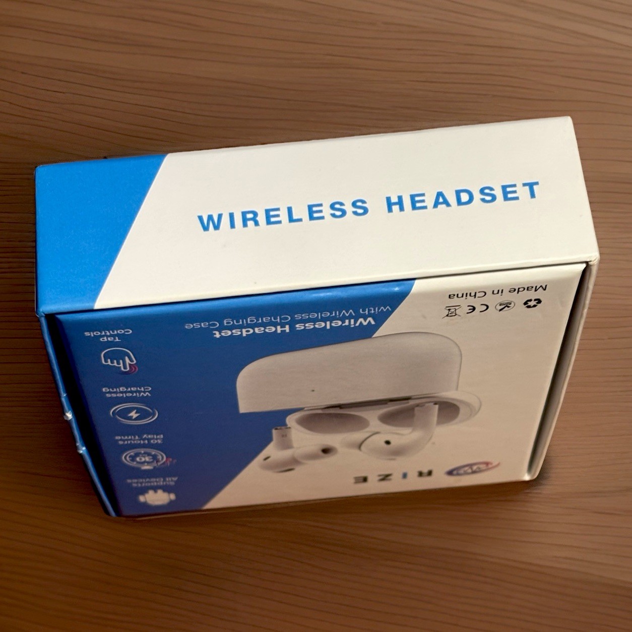 RIZE WIRELESS HEADSET/EarBuds w/charging Station NEW in Box