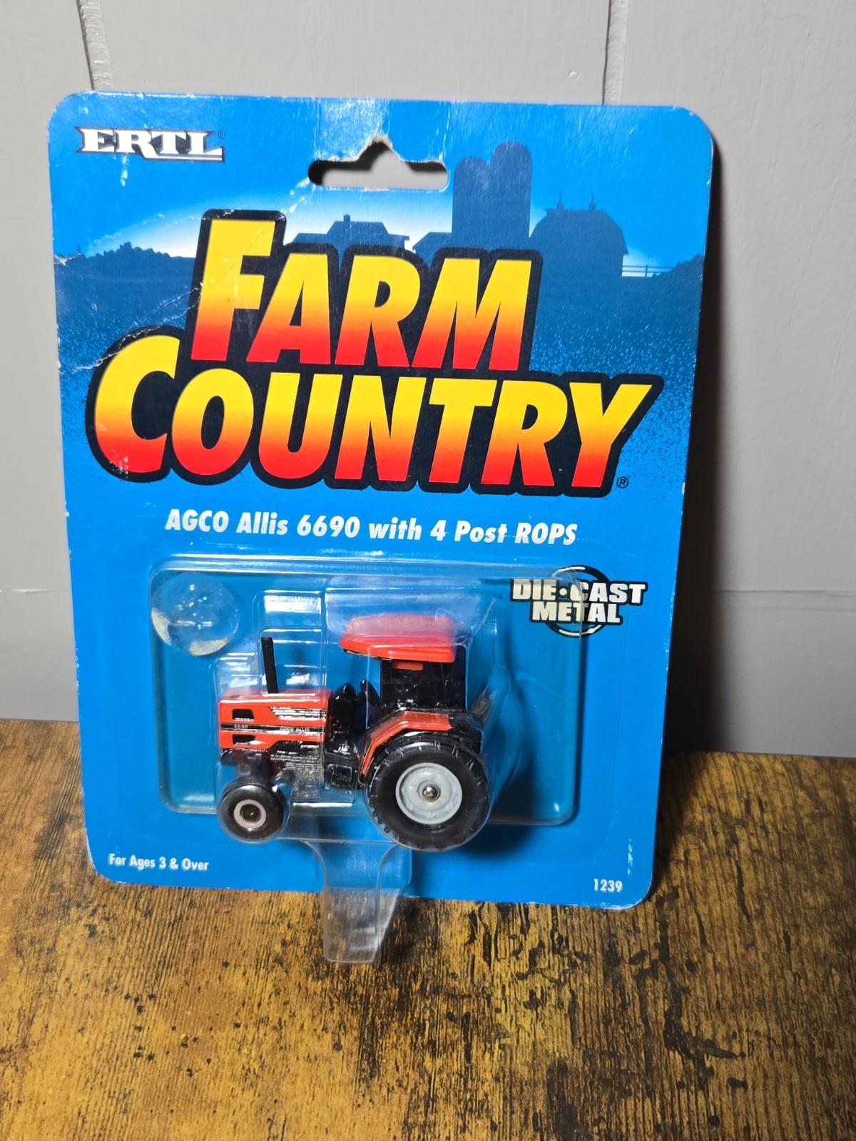 1/64 Agco Allis 6690 Tractor With 4 Post ROPS