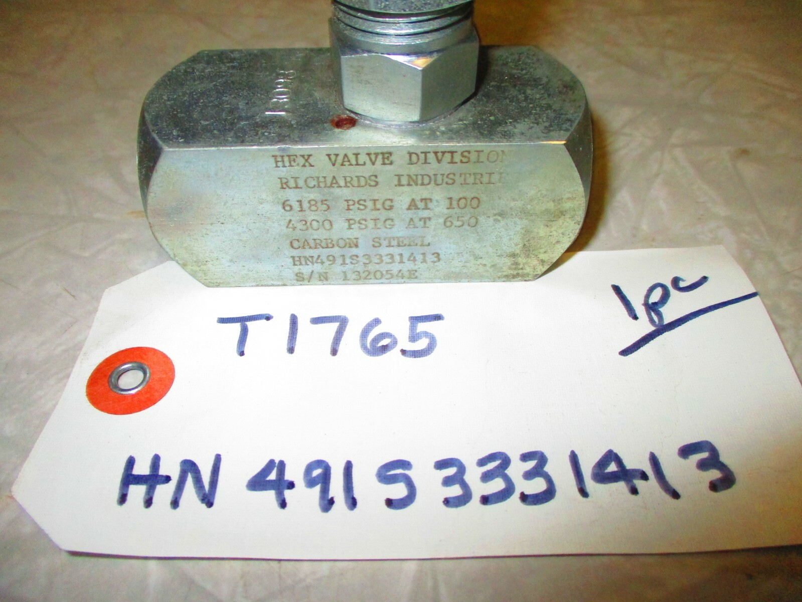 Needle Valve | HEX VALVE HN491S3331413 | 1/2" FNPT | 6185 psi | Integral Seat