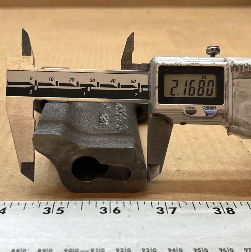 CUMMINS ROCKER LEVER SUPPORT P/N 3079662