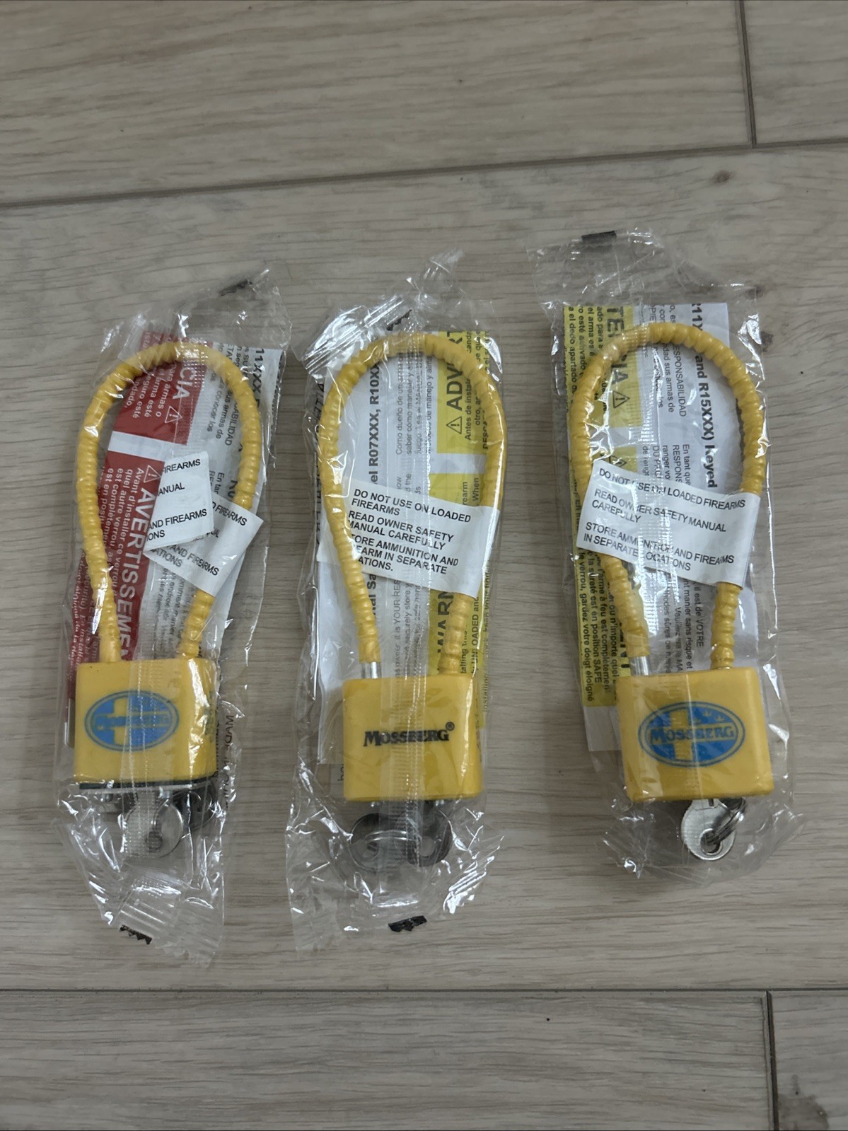 Gun Lock Cable 3 Und  Yellow Mossberg Gun Lock With 2 Keys In Original Pack Mew
