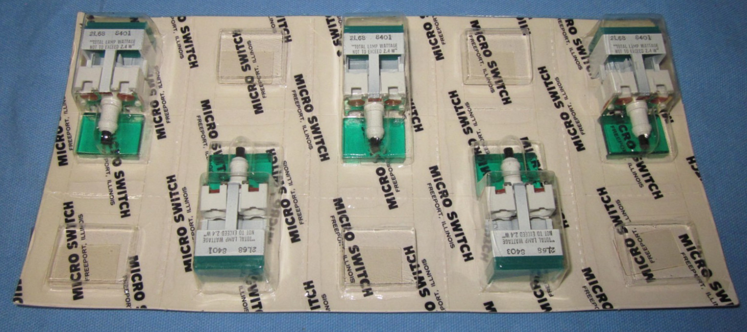5 Honeywell 'Micro Switch' 2L68-8401 Pushbutton Switches