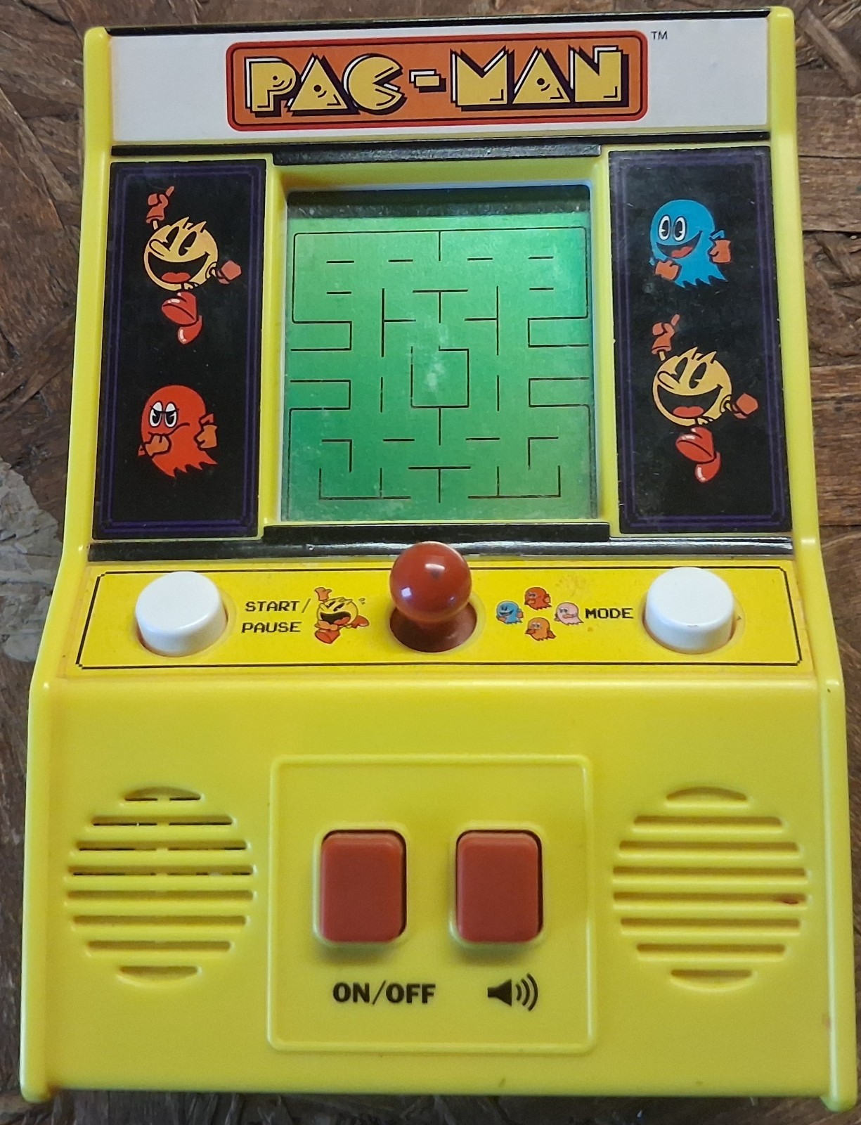 Pac Man arcade machine mini